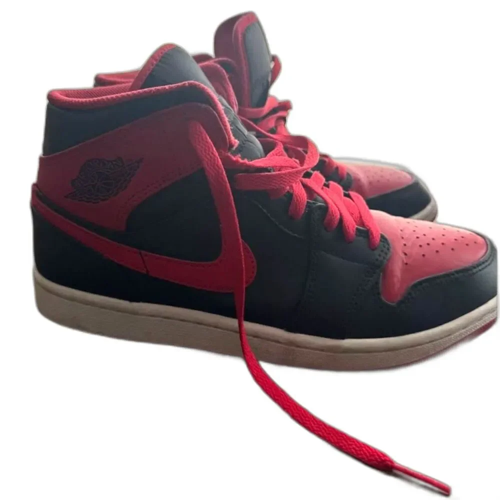 Mens Air Jordan Retro 1 Mid 